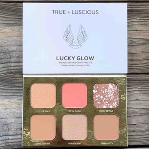 True + Luscious Lucky Glow Bronze Highlight Palett